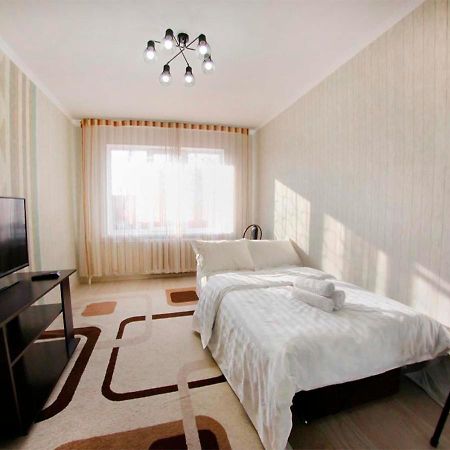 Razmestim На Сайна Шаляпина Almaty Exterior foto